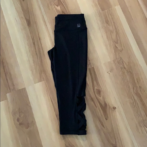 Material girl 3/4 leggings size XS - Picture 2 of 8